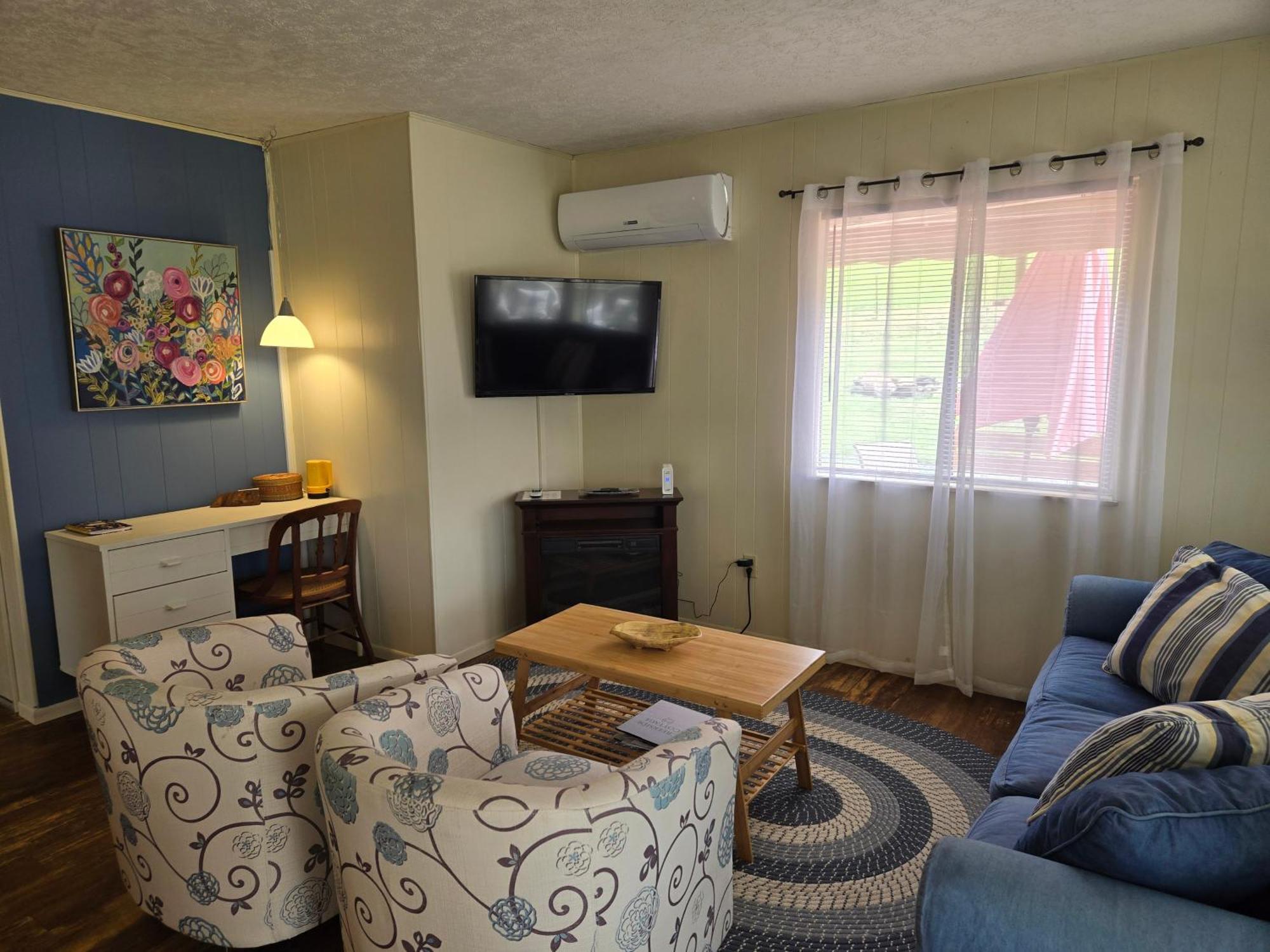Bryson City Creekside Home With Hot Tub- 3 Bedroom-2 Bath Home Екстер'єр фото